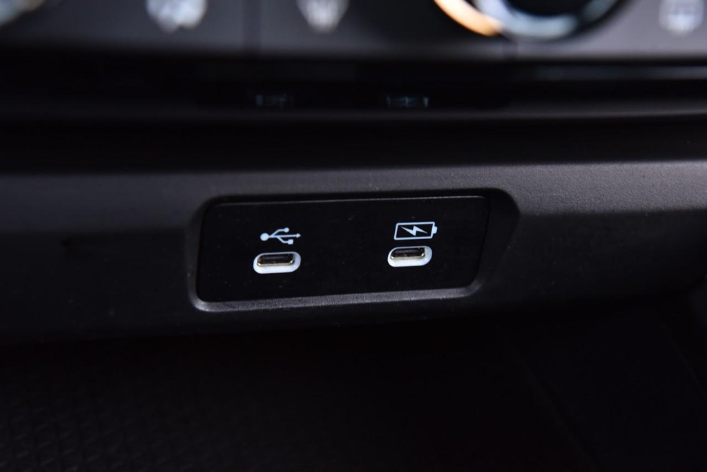 Honda Accord Hybrid Vehicle Image 15