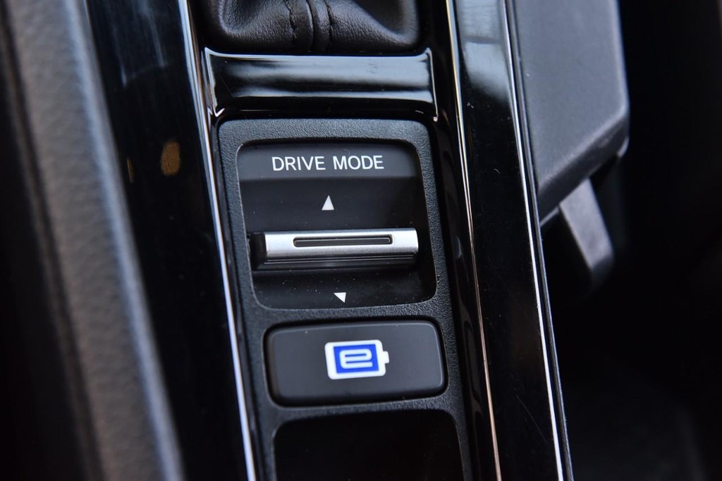 Honda Accord Hybrid Vehicle Image 16