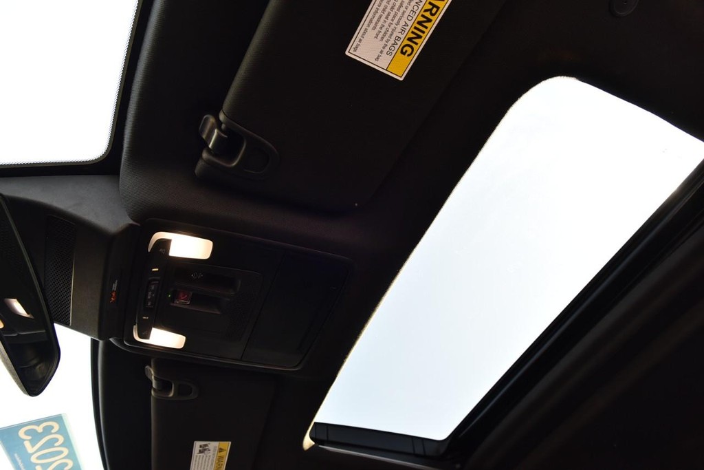 Honda Accord Hybrid Vehicle Image 21