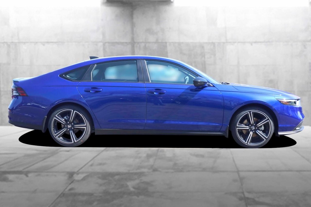 Honda Accord Hybrid Vehicle Image 05