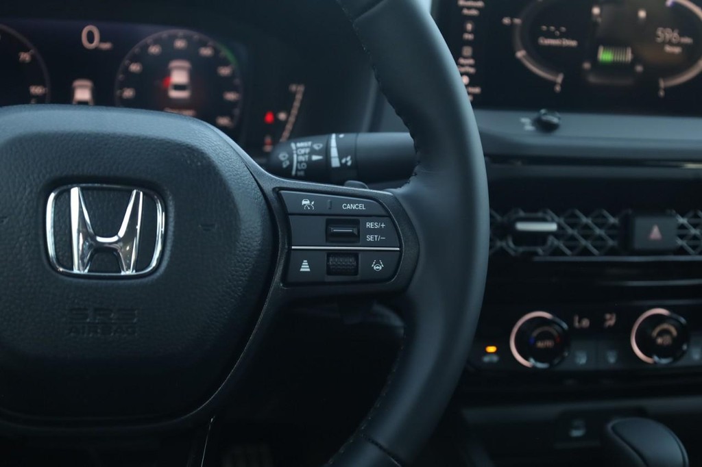 Honda Accord Hybrid Vehicle Image 09