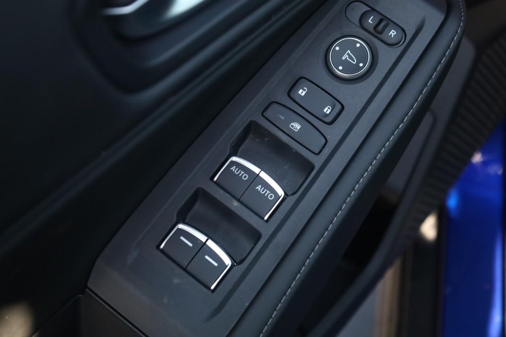 Honda Accord Hybrid Vehicle Image 11