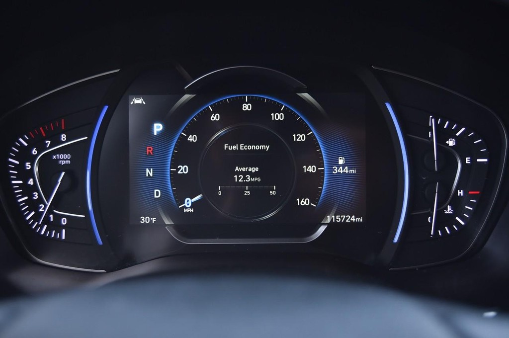 Hyundai Santa Fe Vehicle Image 12