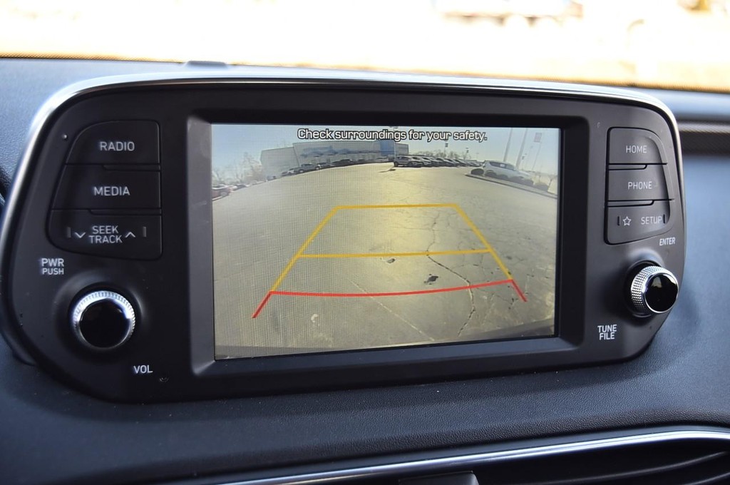 Hyundai Santa Fe Vehicle Image 13