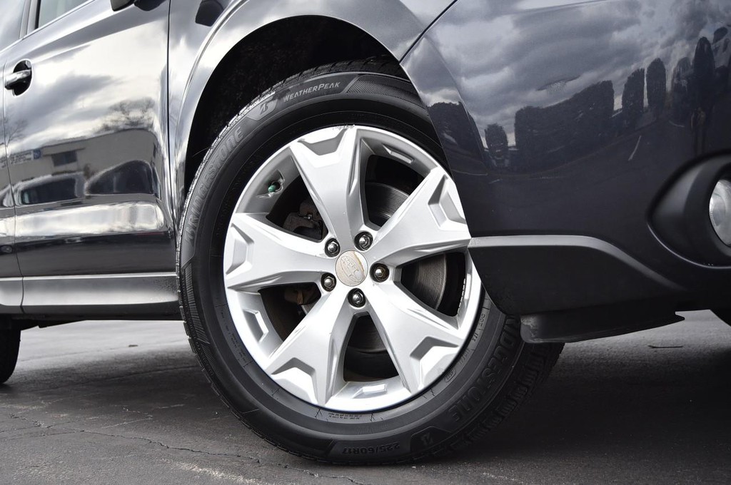 Subaru Forester Vehicle Image 03