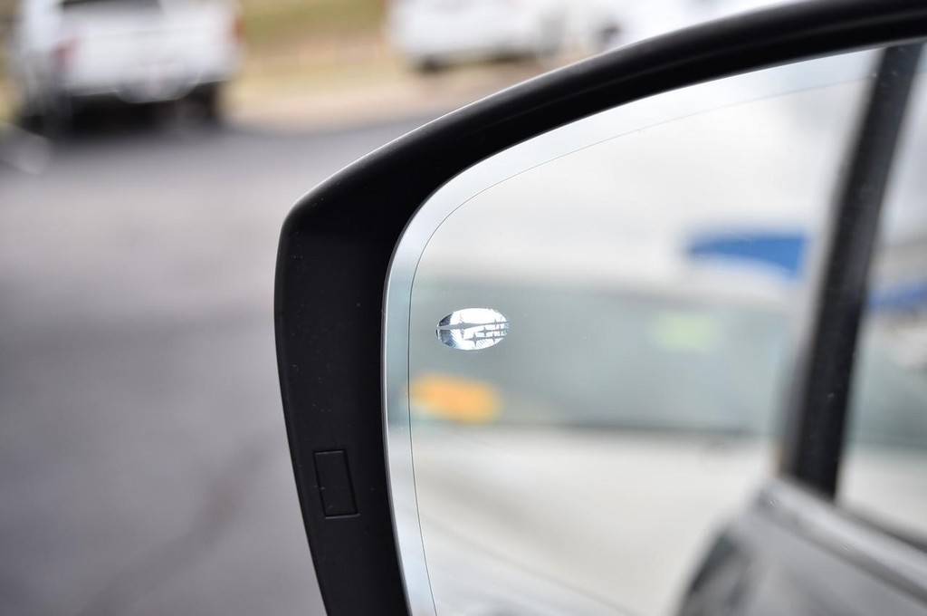 Subaru Forester Vehicle Image 09