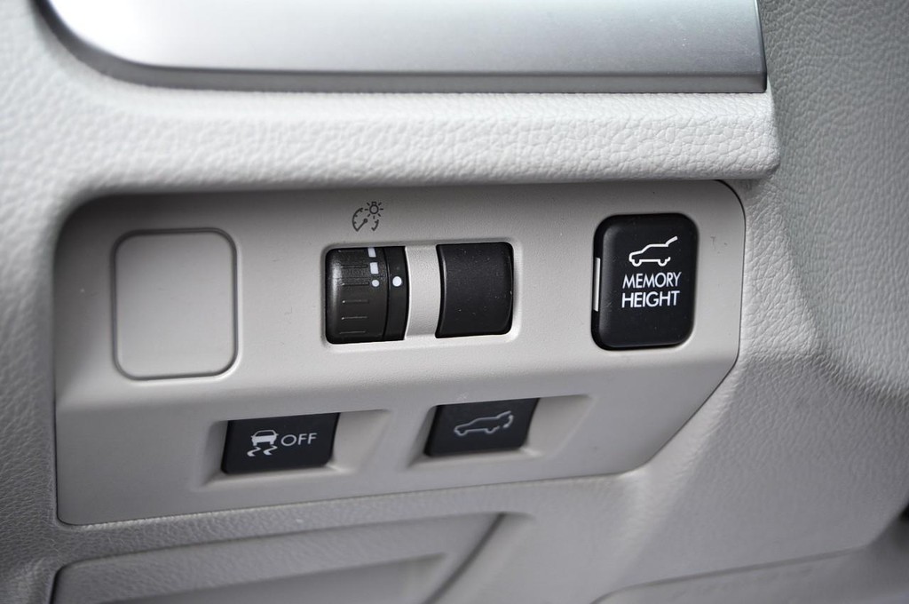 Subaru Forester Vehicle Image 10