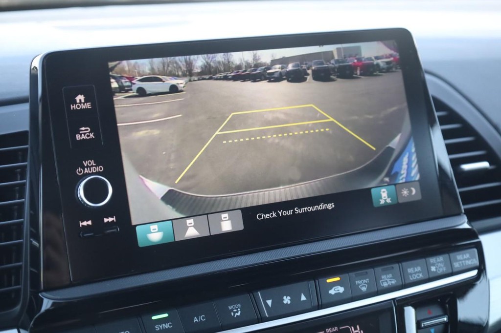 Honda Odyssey Vehicle Image 16