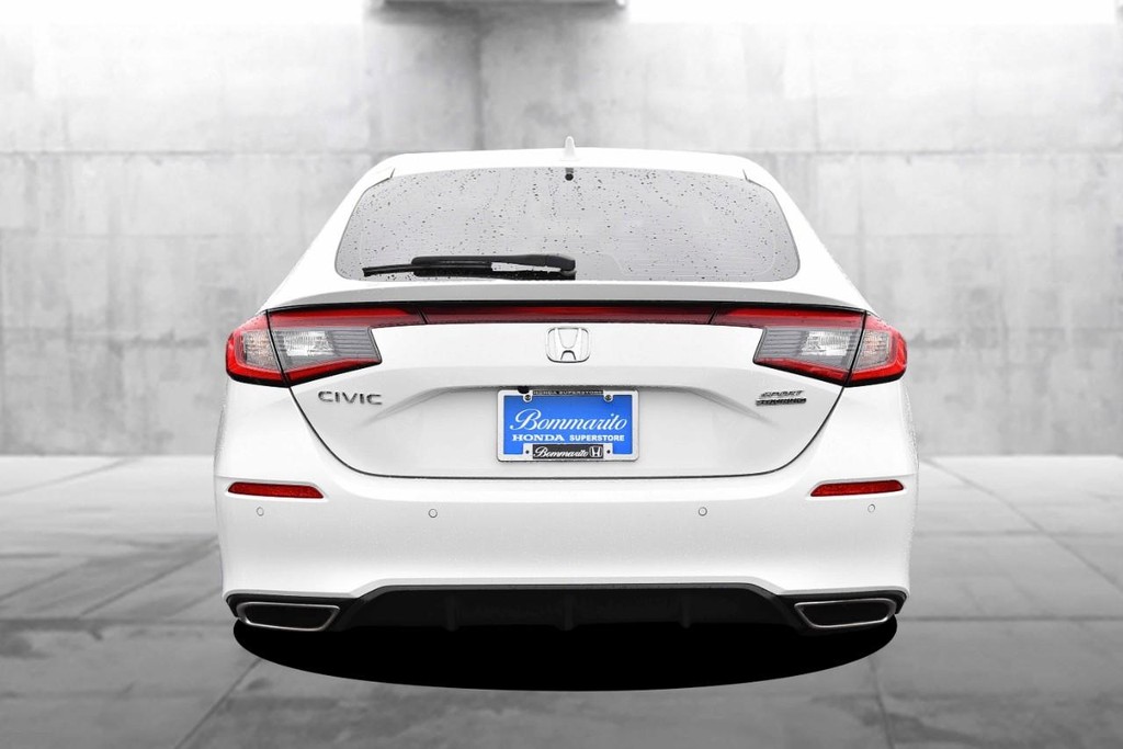 Honda Civic Hatchback Vehicle Image 06