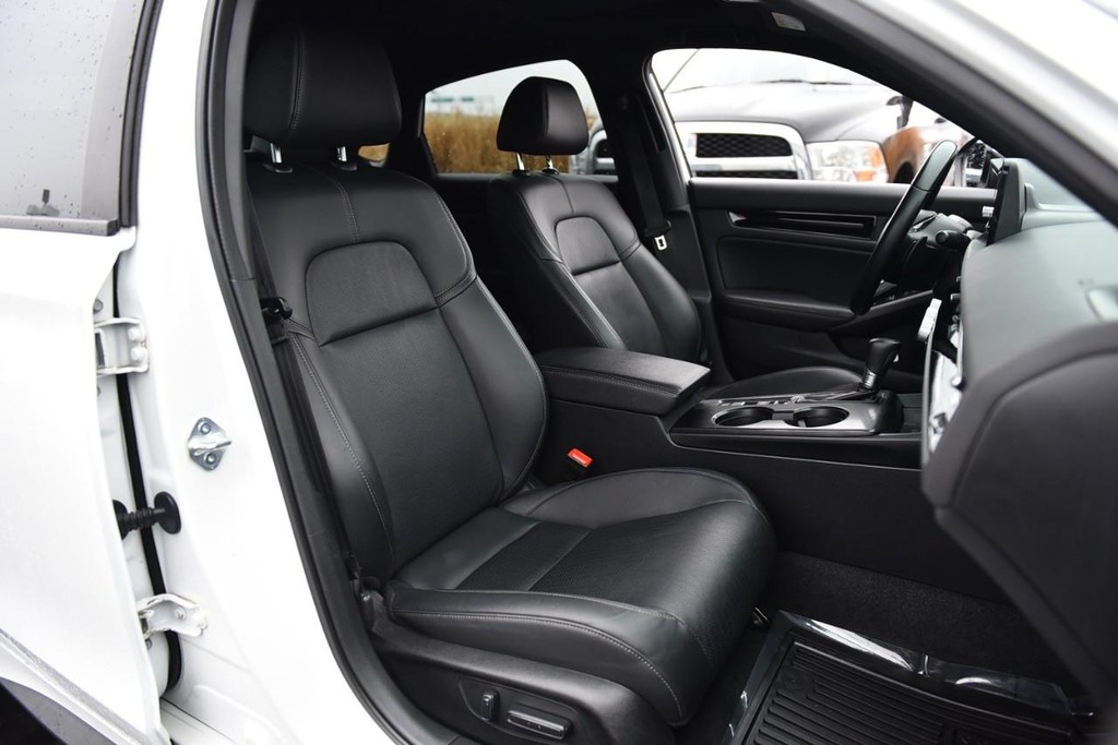 Honda Civic Hatchback Vehicle Image 22