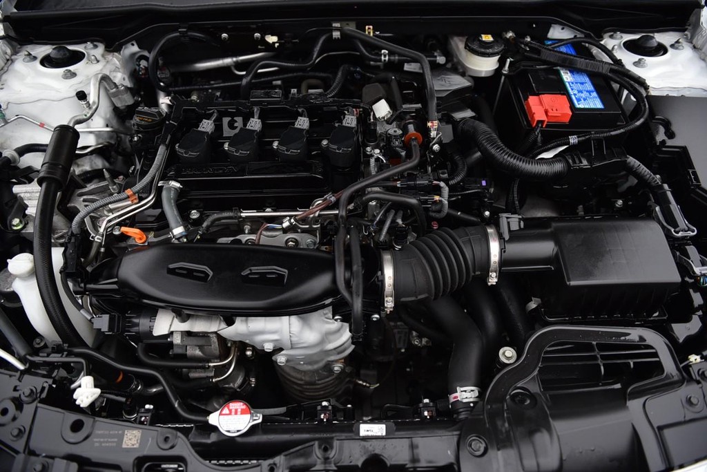 Honda Civic Hatchback Vehicle Image 27