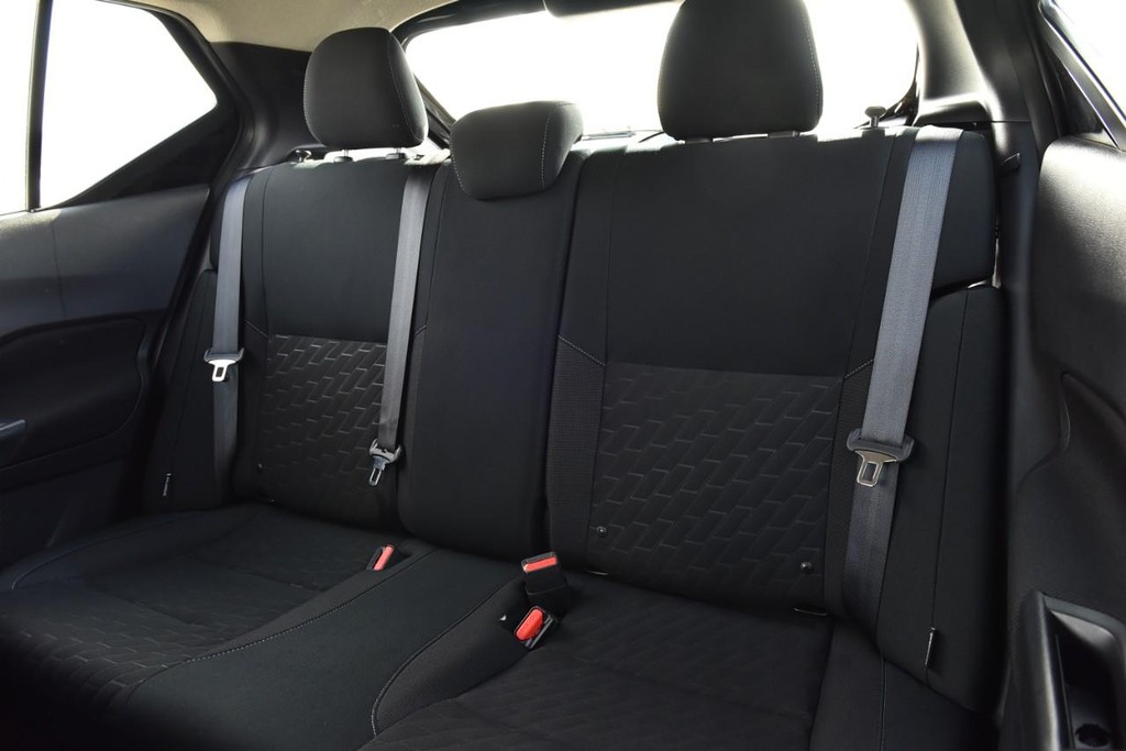 Nissan Kicks Vehicle Image 19