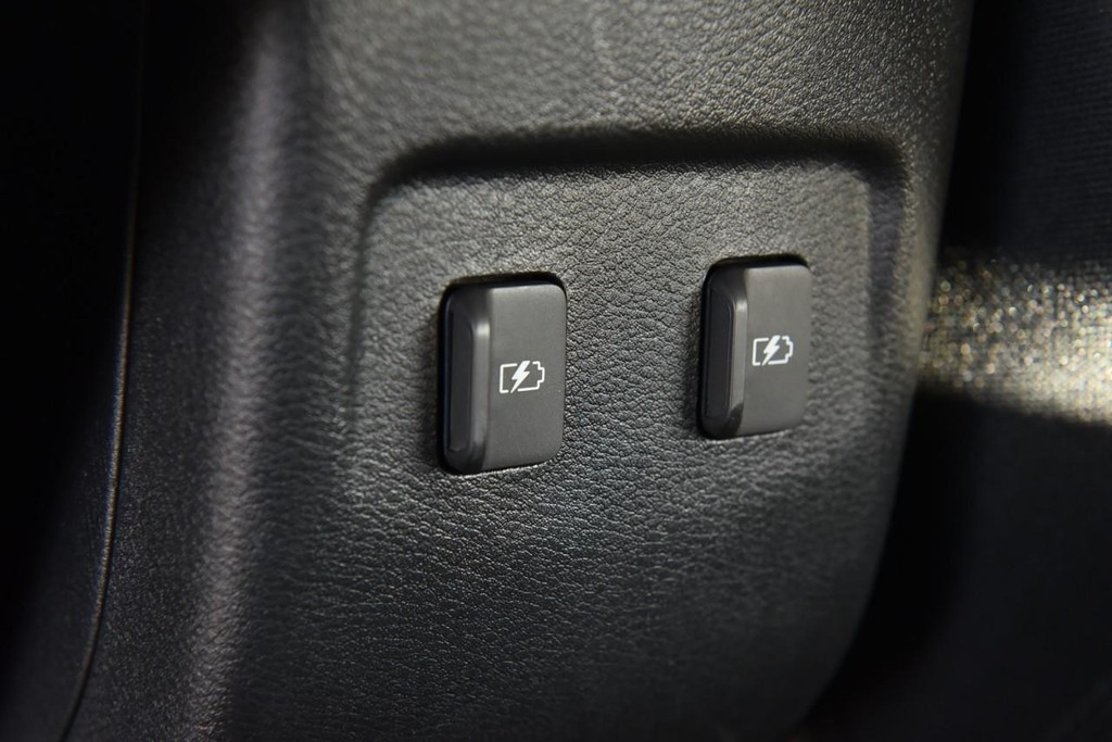 Nissan Kicks Vehicle Image 20