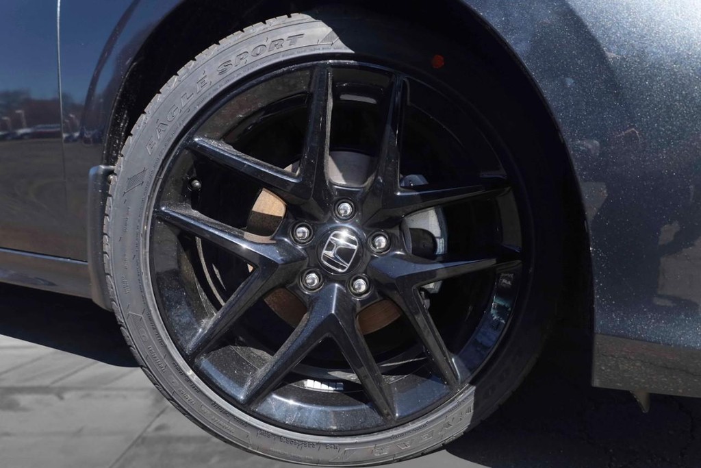 Honda Civic Sedan Vehicle Image 03