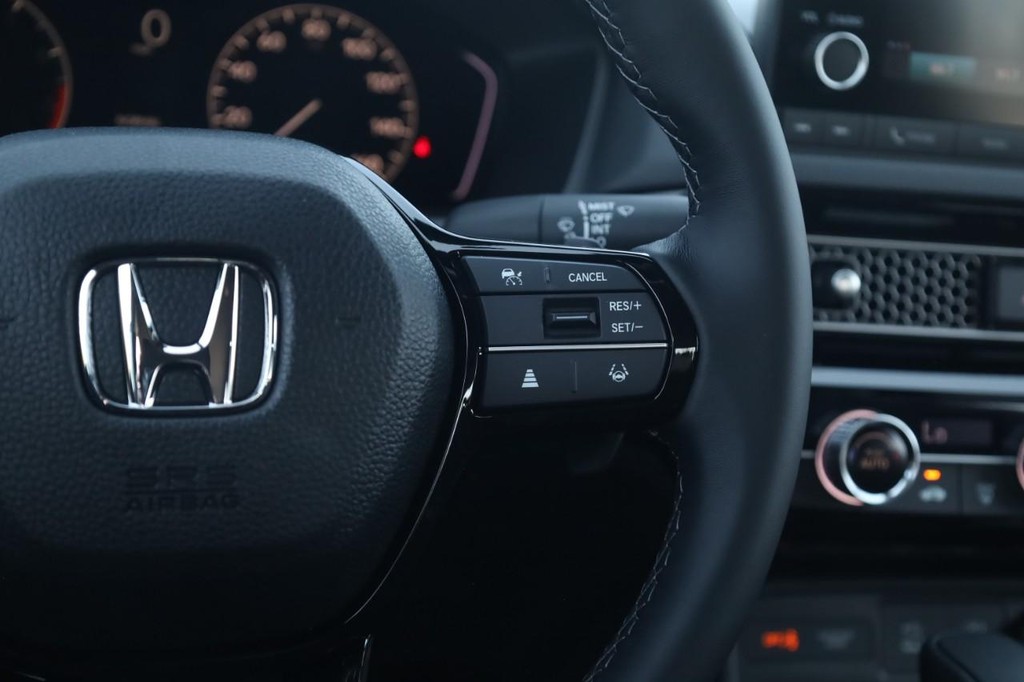 Honda Civic Sedan Vehicle Image 09