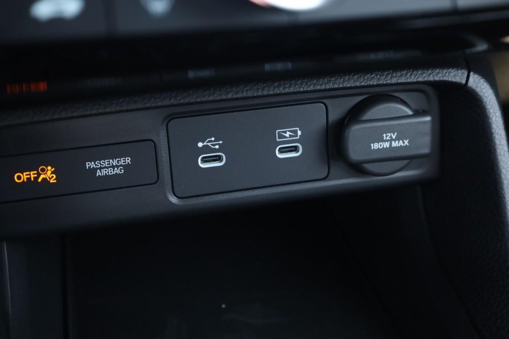 Honda Civic Sedan Vehicle Image 16