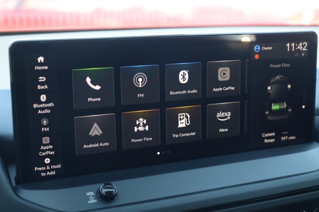 Honda Accord Hybrid Vehicle Full-screen Gallery Image 13