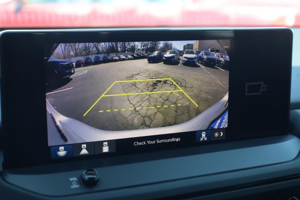 Honda Accord Hybrid Vehicle Full-screen Gallery Image 14