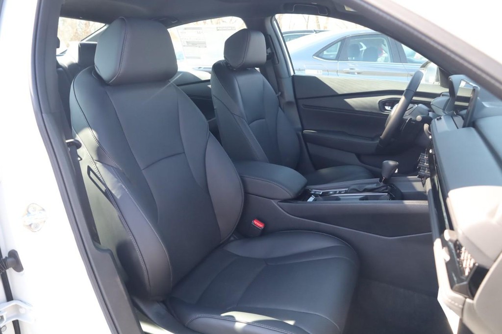 Honda Accord Hybrid Vehicle Full-screen Gallery Image 20