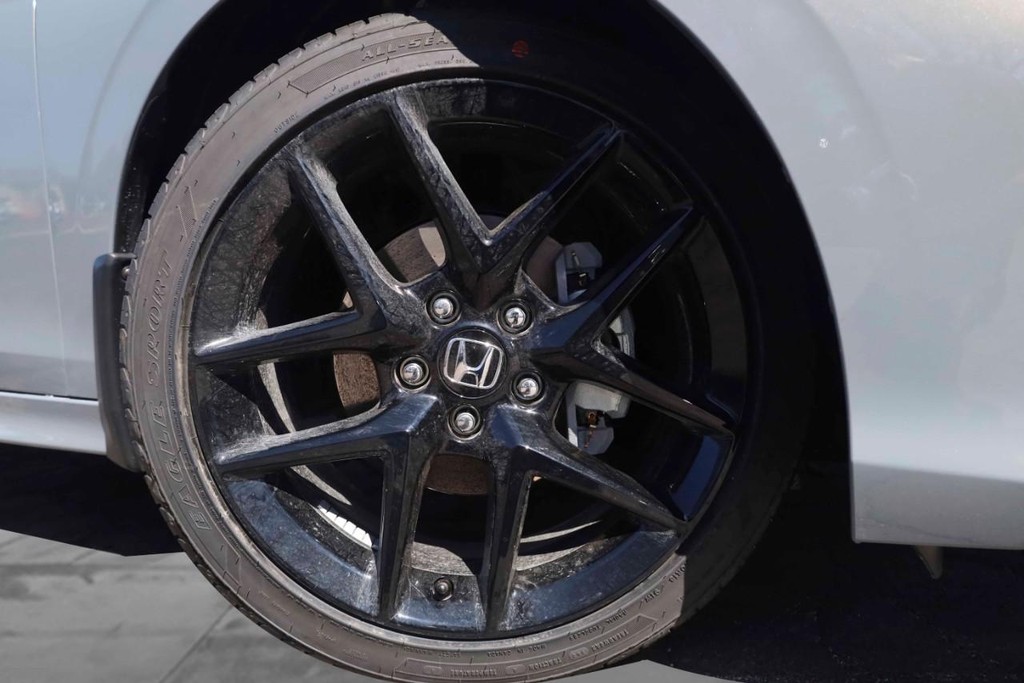 Honda Civic Sedan Vehicle Image 03