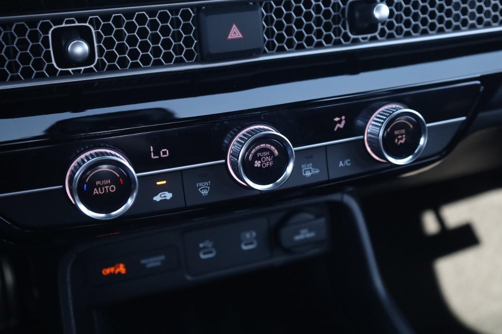 Honda Civic Sedan Vehicle Image 15