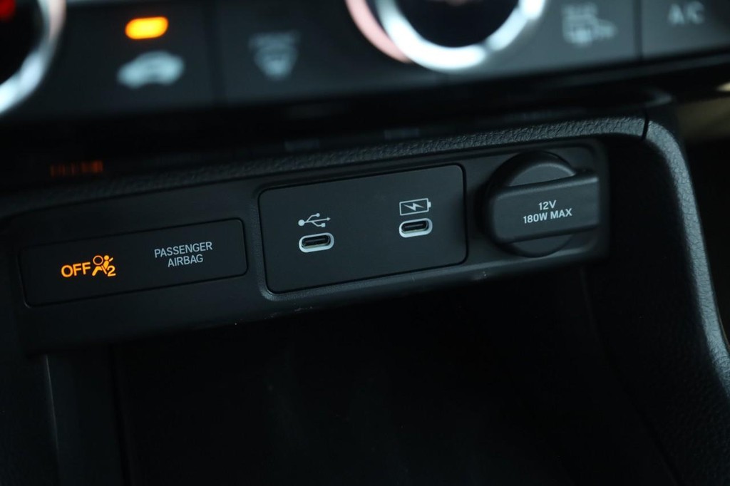 Honda Civic Sedan Vehicle Image 16