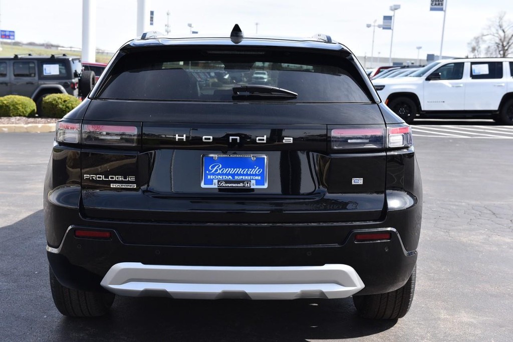 Honda Prologue Vehicle Full-screen Gallery Image 6