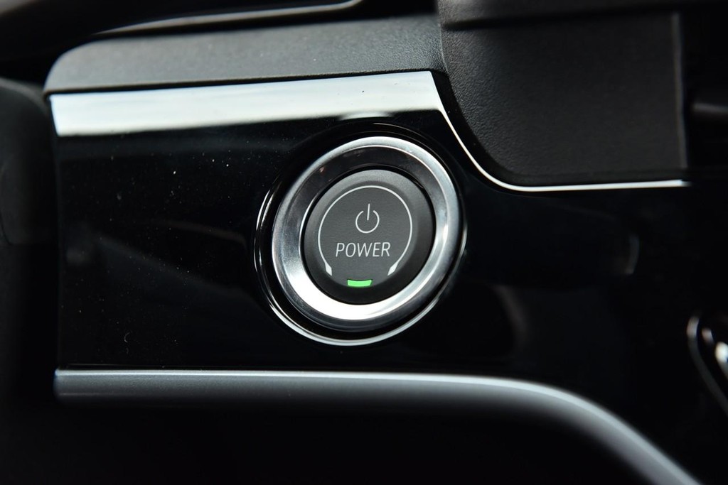 Honda Prologue Vehicle Full-screen Gallery Image 17