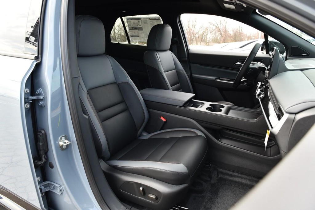 Honda Prologue Vehicle Full-screen Gallery Image 20