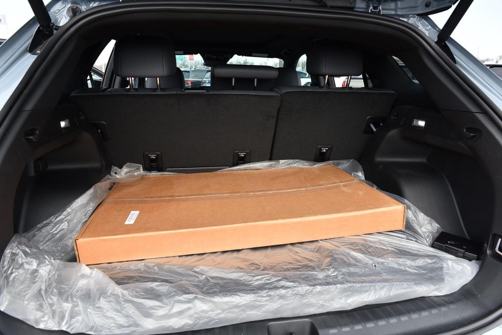 Honda Prologue Vehicle Full-screen Gallery Image 25