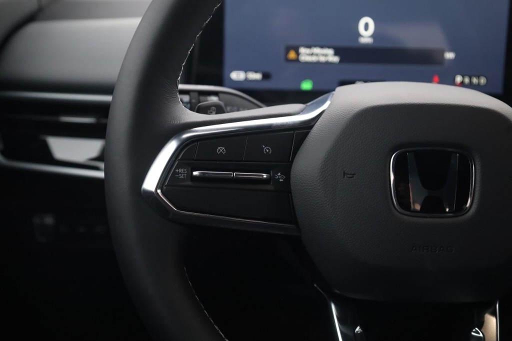 Honda Prologue Vehicle Full-screen Gallery Image 10