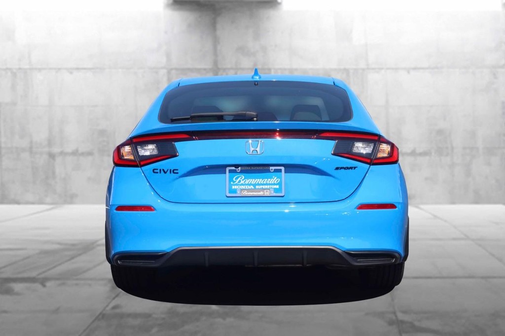 Honda Civic Hatchback Vehicle Image 06