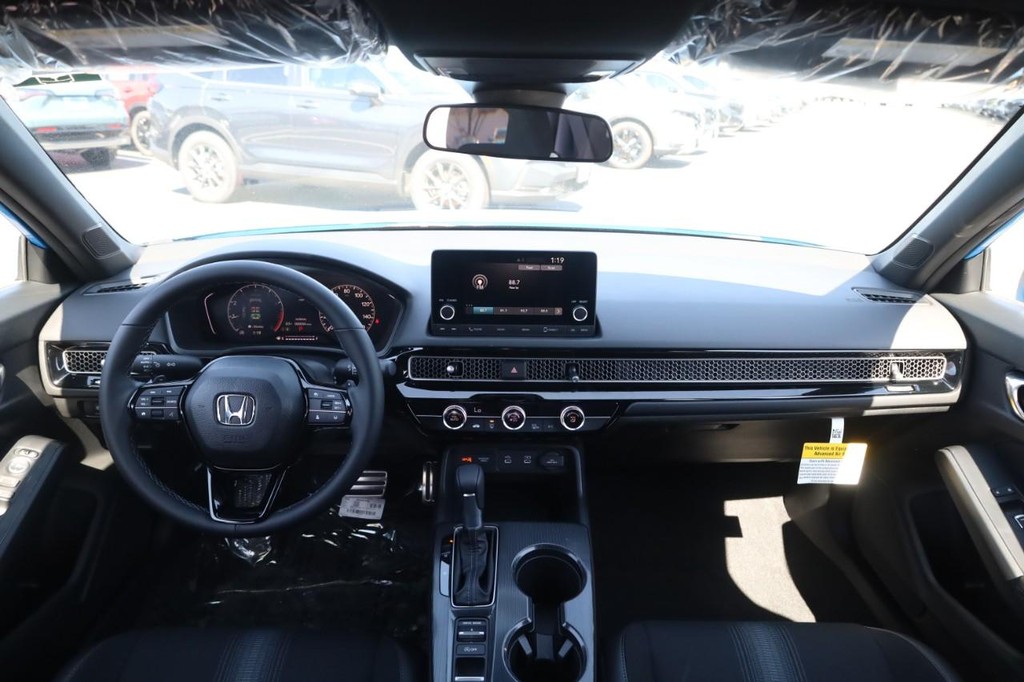 Honda Civic Hatchback Vehicle Image 07