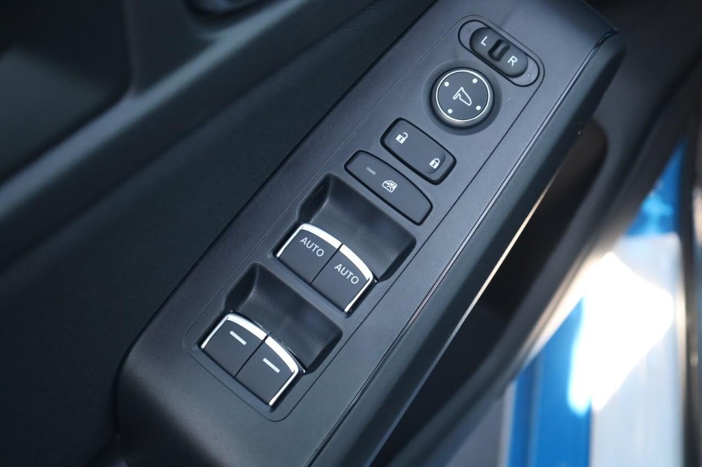 Honda Civic Hatchback Vehicle Image 11