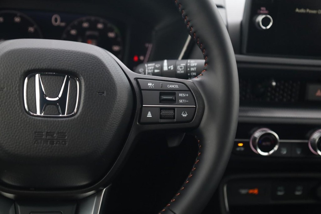 Honda CR-V Hybrid Vehicle Image 09