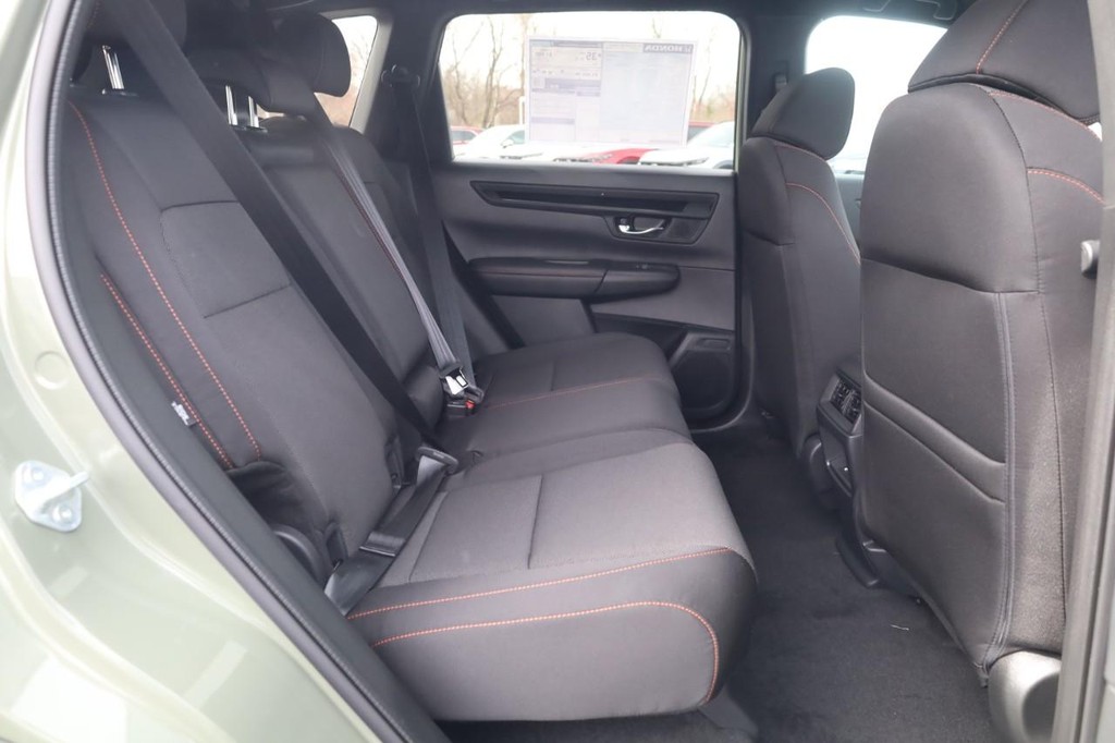 Honda CR-V Hybrid Vehicle Image 21