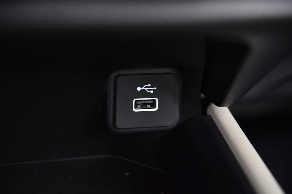 Honda HR-V Vehicle Image 14