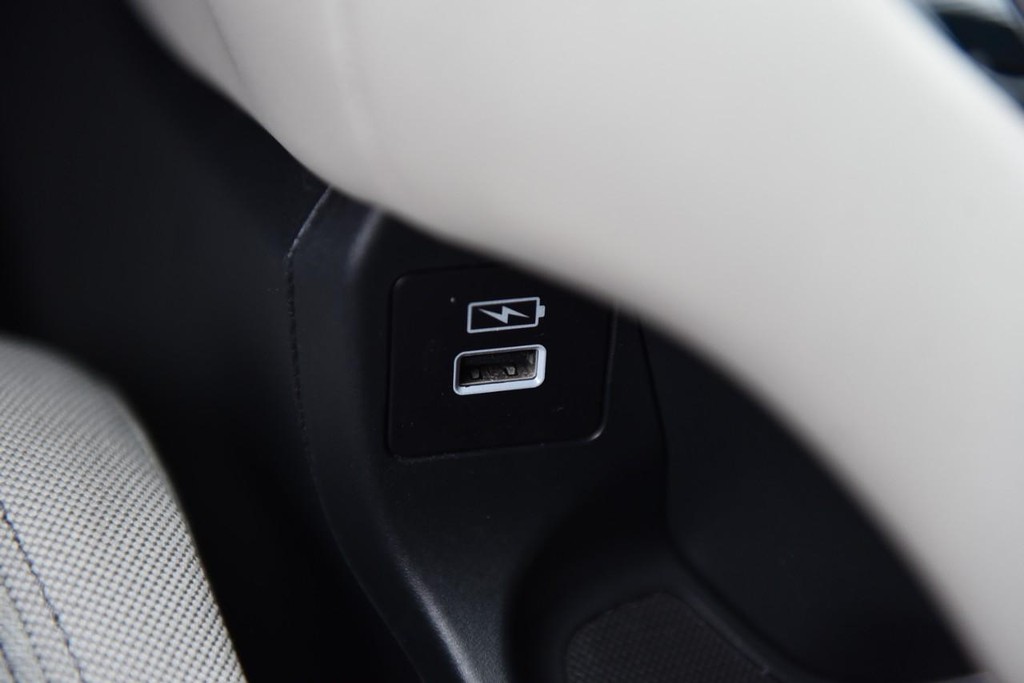 Honda HR-V Vehicle Image 16