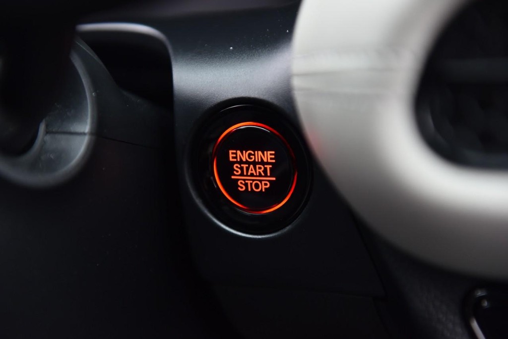 Honda HR-V Vehicle Image 17