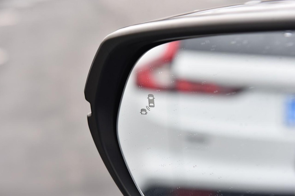 Honda CR-V Vehicle Image 10