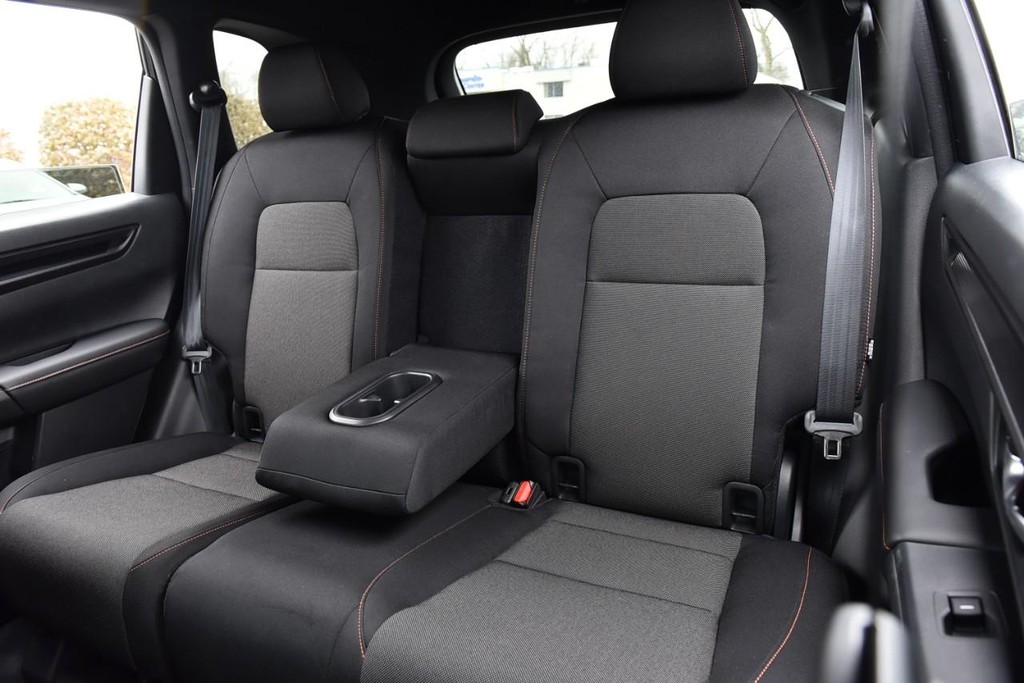 Honda CR-V Hybrid Vehicle Image 23