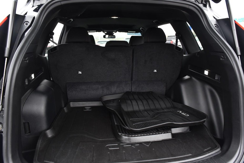 Honda CR-V Hybrid Vehicle Image 26