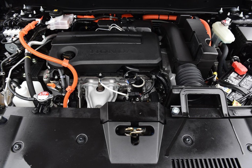 Honda CR-V Hybrid Vehicle Image 27