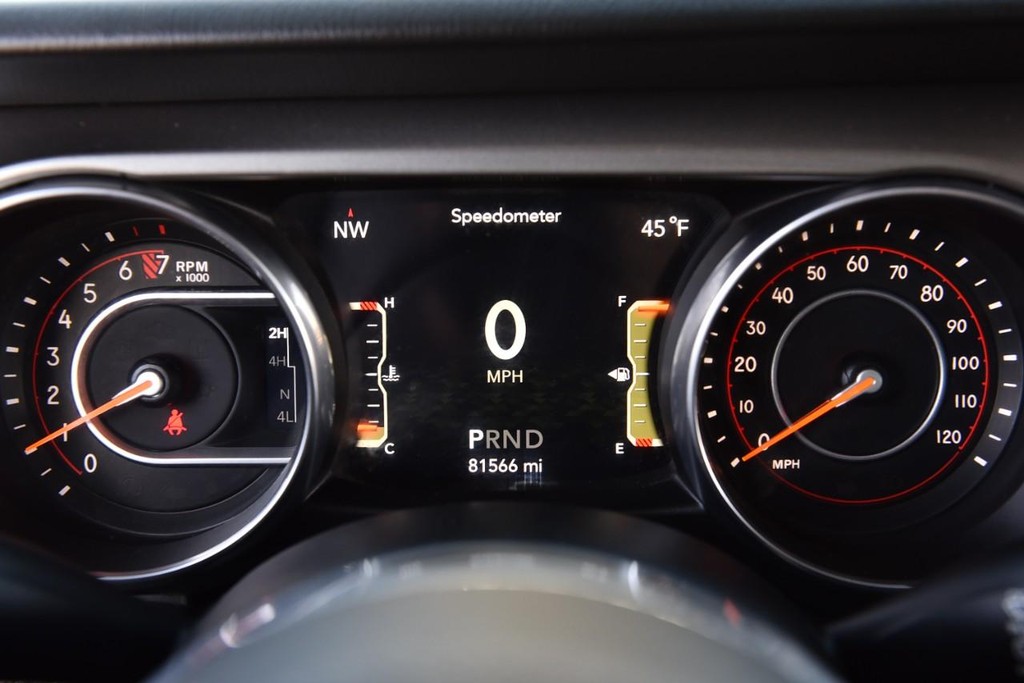 Jeep Wrangler Unlimited Vehicle Full-screen Gallery Image 11