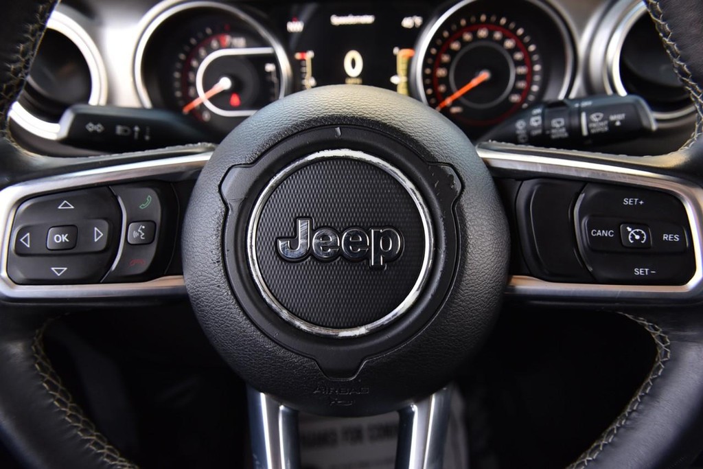 Jeep Wrangler Unlimited Vehicle Full-screen Gallery Image 19