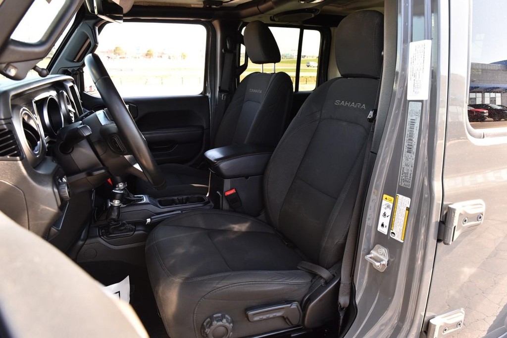 Jeep Wrangler Unlimited Vehicle Full-screen Gallery Image 20