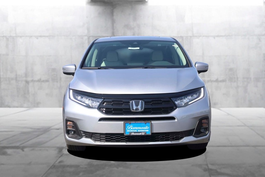 Honda Odyssey Vehicle Full-screen Gallery Image 4