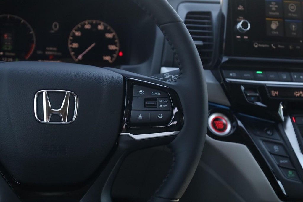 Honda Odyssey Vehicle Full-screen Gallery Image 9