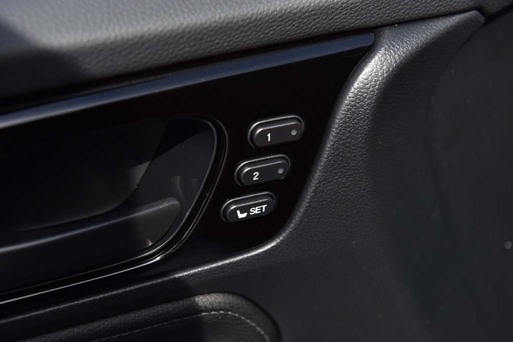 Honda Odyssey Vehicle Full-screen Gallery Image 9