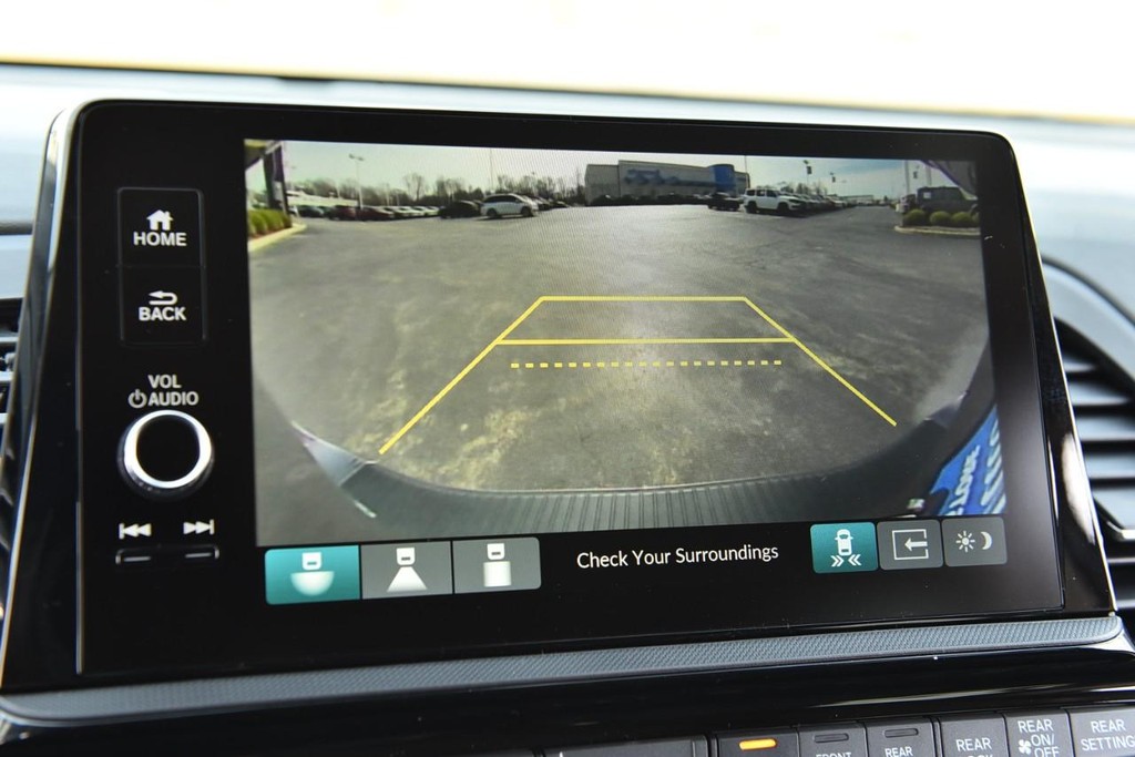 Honda Odyssey Vehicle Full-screen Gallery Image 13